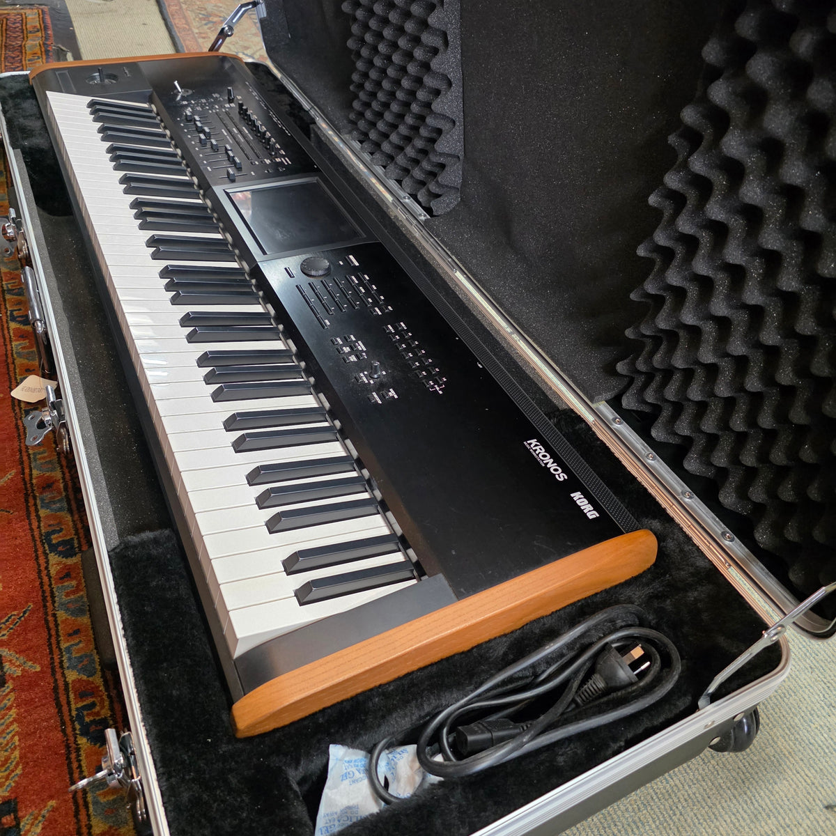 Korg - *Pre-owned* Kronos 2 Workstation