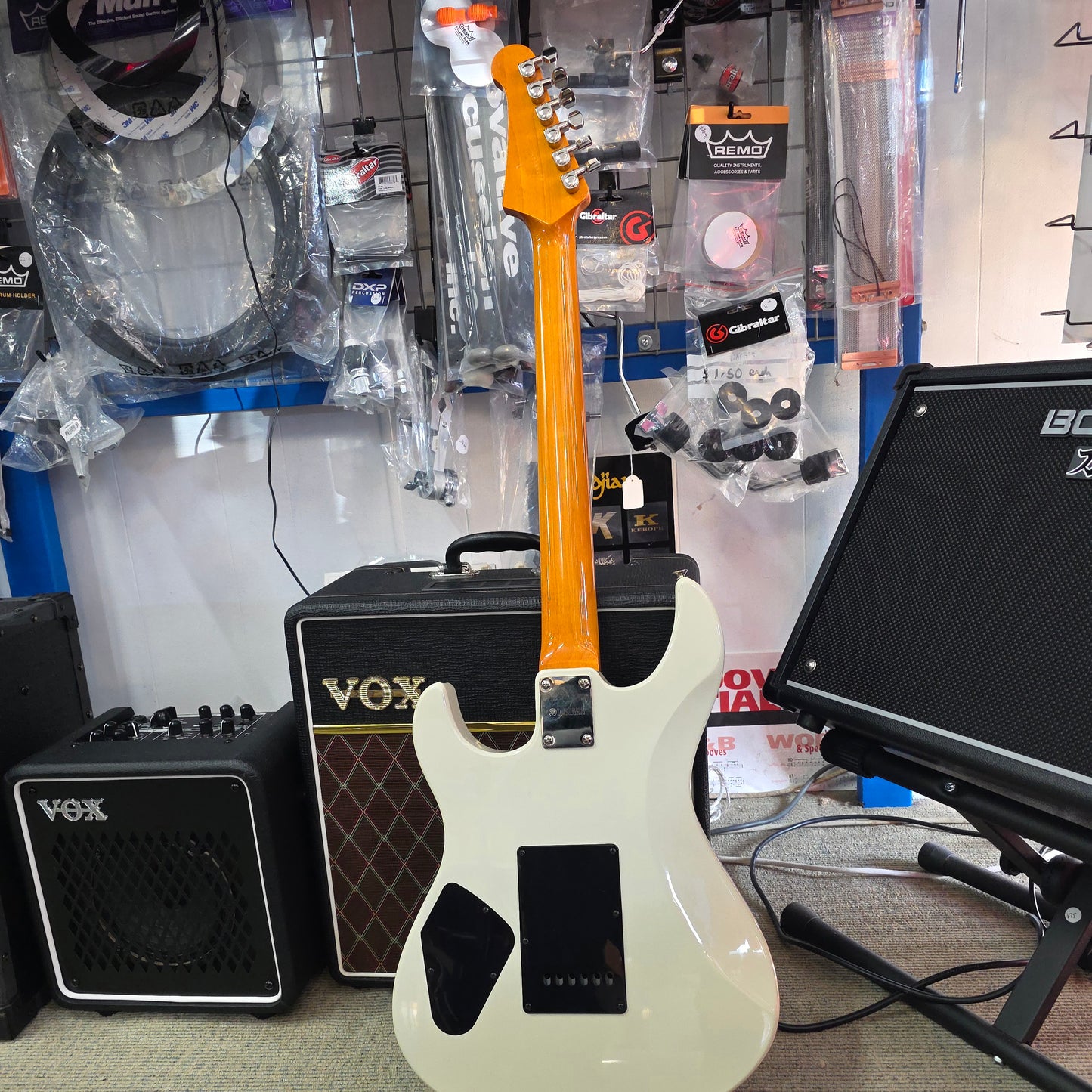 Yamaha - *Pre-owned* Pacifica 612VIIX Electric Guitar (Vintage White)
