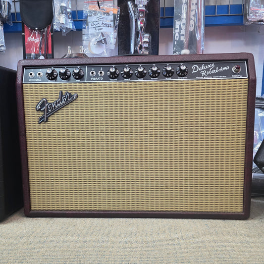 Fender - Pre-owned Deluxe Reverb (Oxblood)